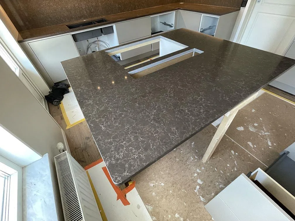 Køkkenbordplade i Noble Athos Brown, Järfälla – billede 2
