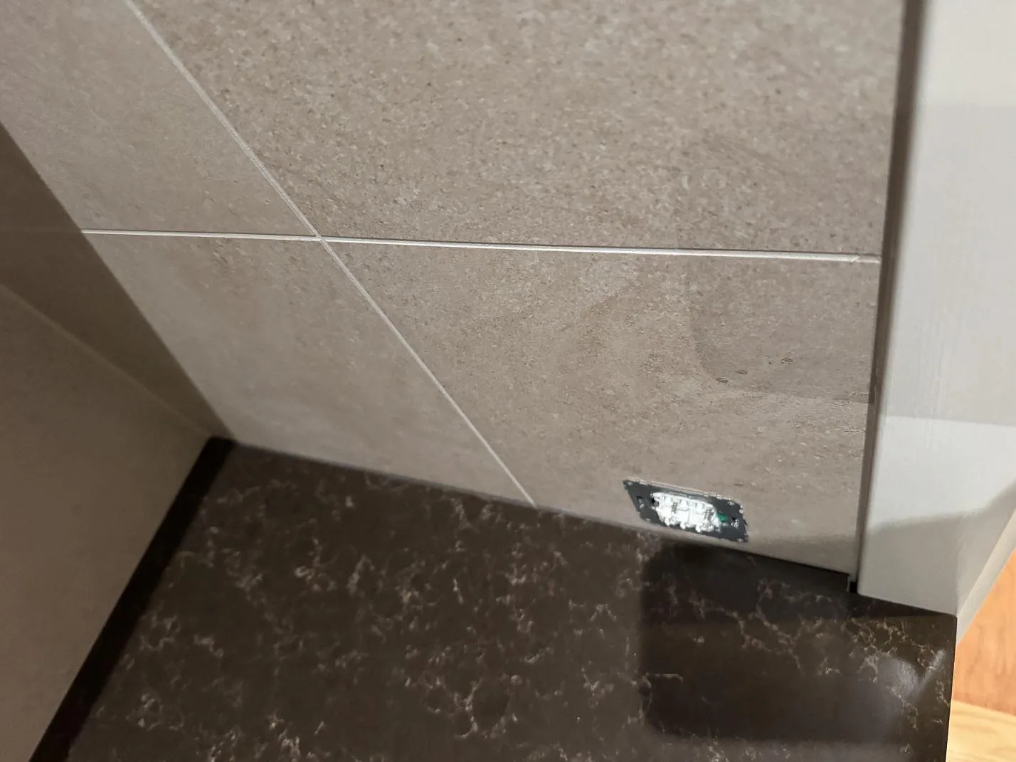 Køkkenbordplade i Noble Athos Brown, Malmö – billede 8