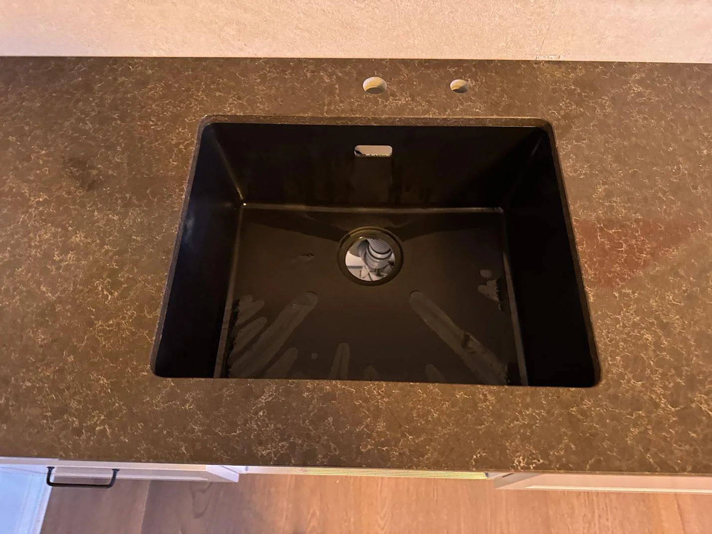 Køkkenbordplade i Noble Athos Brown, Malmö – billede 3