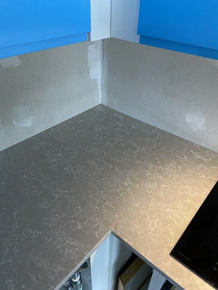 Køkkenbordplade i Technistone Noble Olympos Mist, Svedala – billede 3