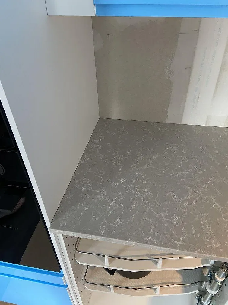 Køkkenbordplade i Technistone Noble Olympos Mist, Svedala – billede 4