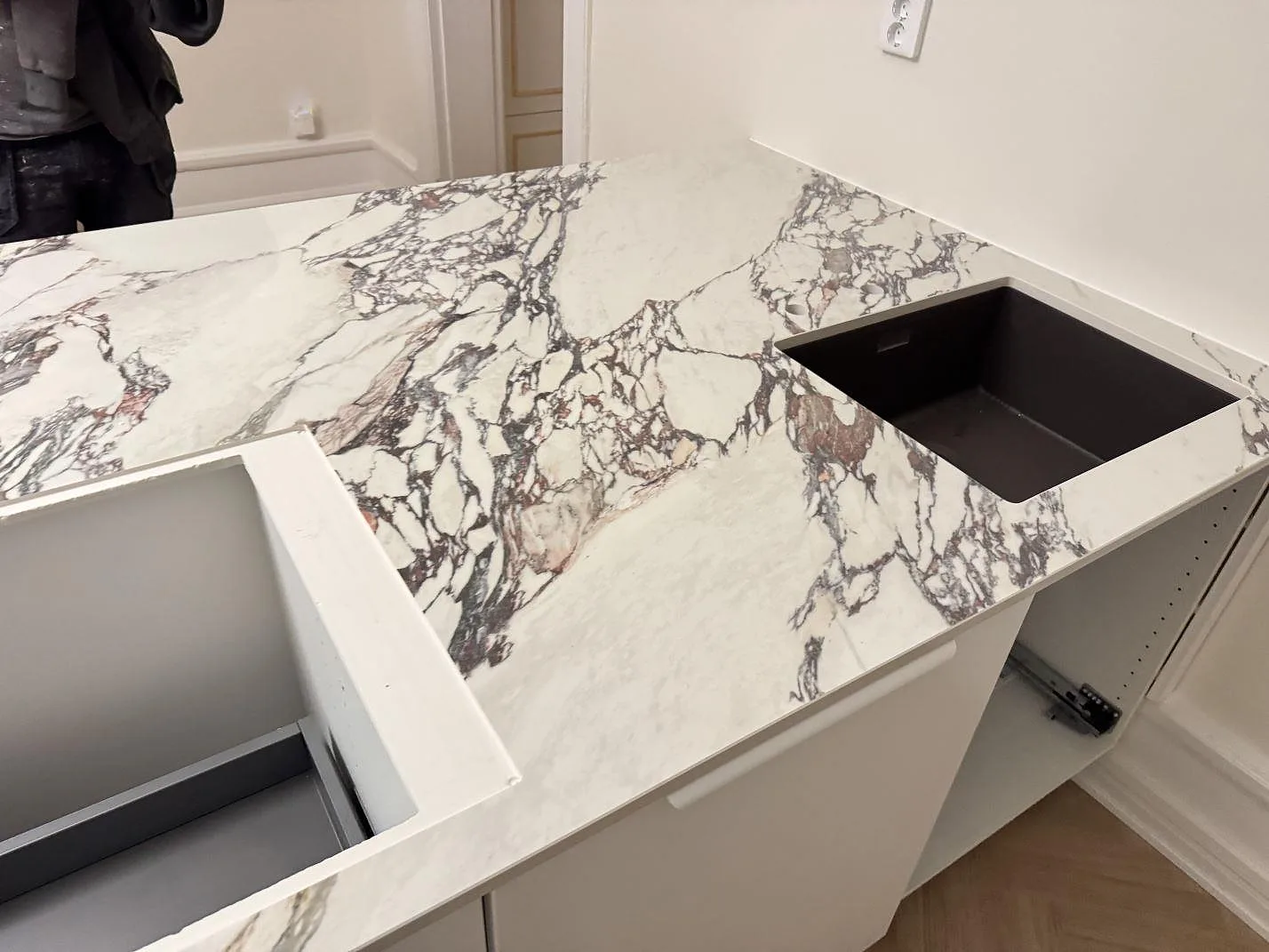 Køkkenbordplade i Nuovo Corso Arabescato Viola, Helsingborg – billede 2