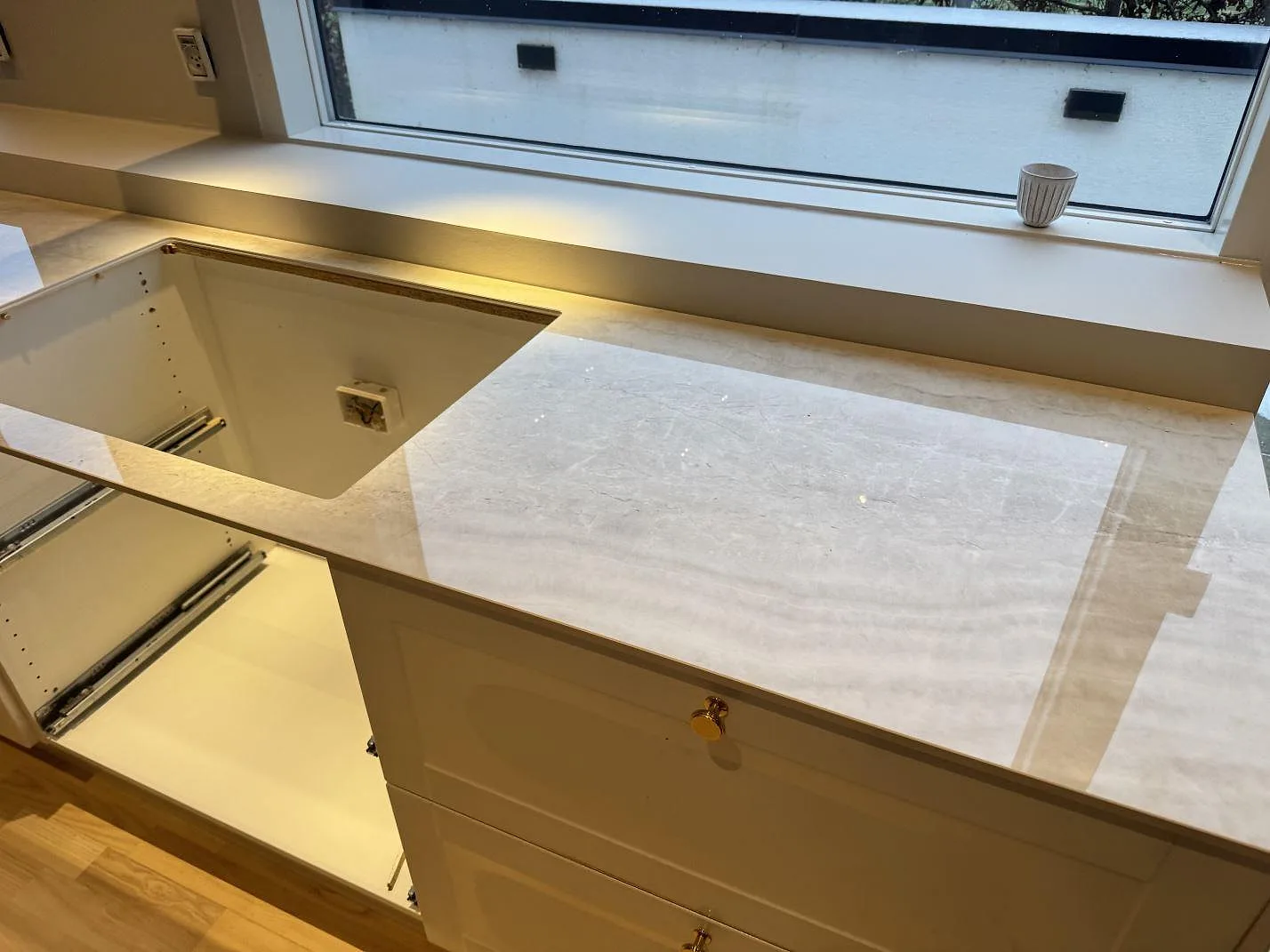 Køkkenbordplade i Nuovo Corso Taj Mahal, Aalborg – billede 4