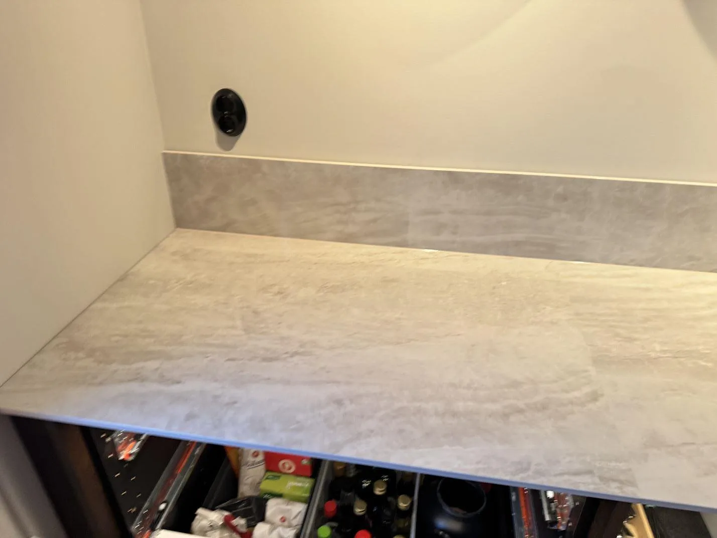 Køkkenbordplade i Nuovo Corso Taj Mahal, Göteborg – billede 2