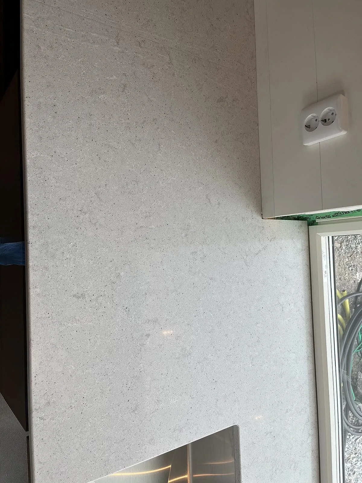 Køkkenbordplade i Quarella Bianco Savoia, Grebbestad – billede 5