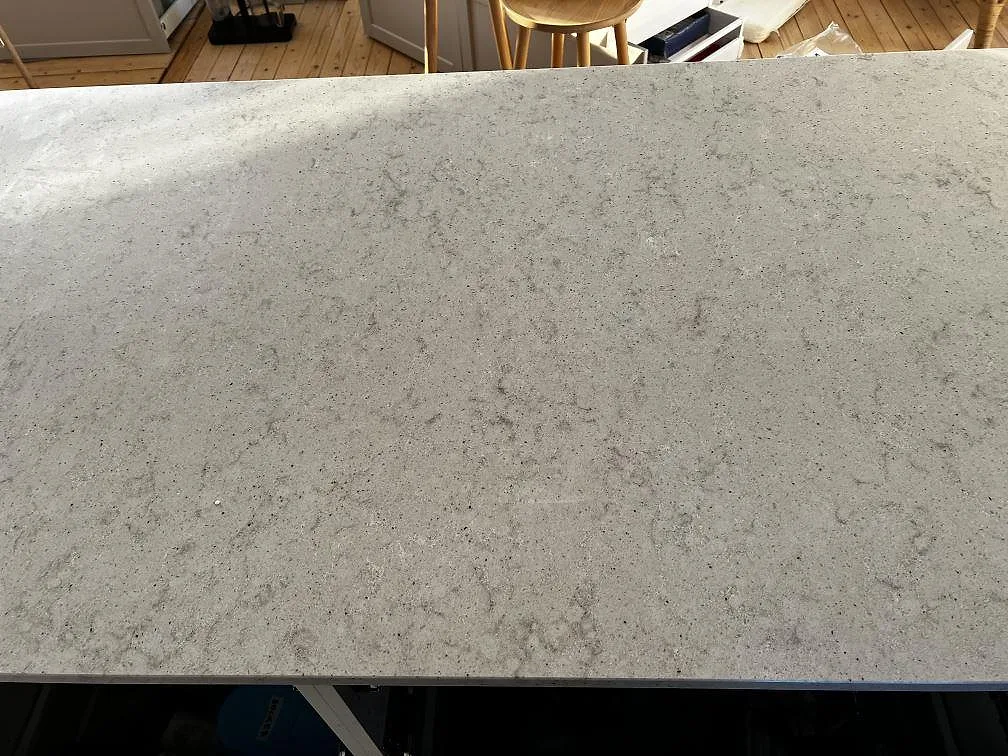 Køkkenbordplade i Quarella Bianco Savoia, Lomma – billede 7