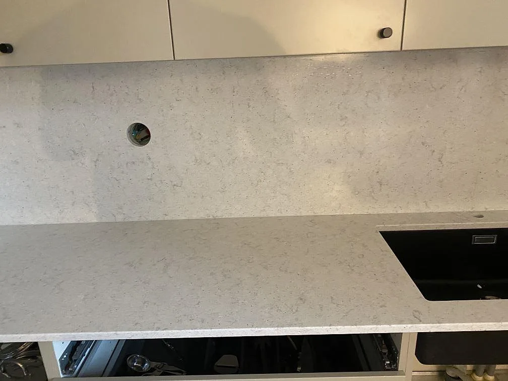 Køkkenbordplade i Quarella Bianco Savoia, Malmö – billede 4
