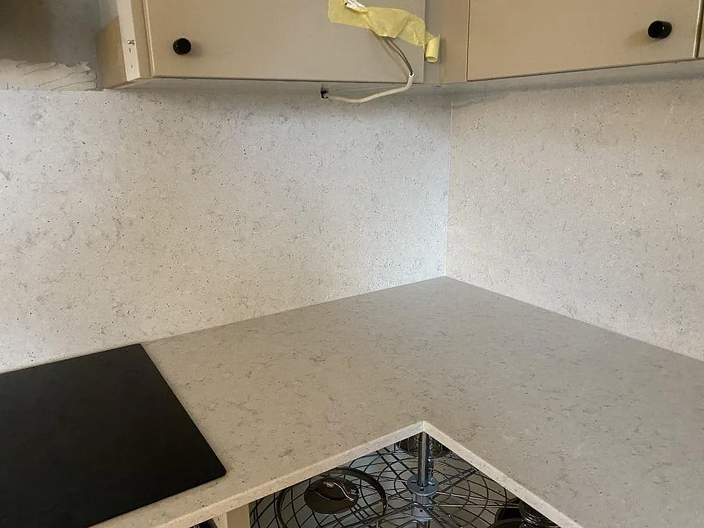 Køkkenbordplade i Quarella Bianco Savoia, Malmö – billede 8