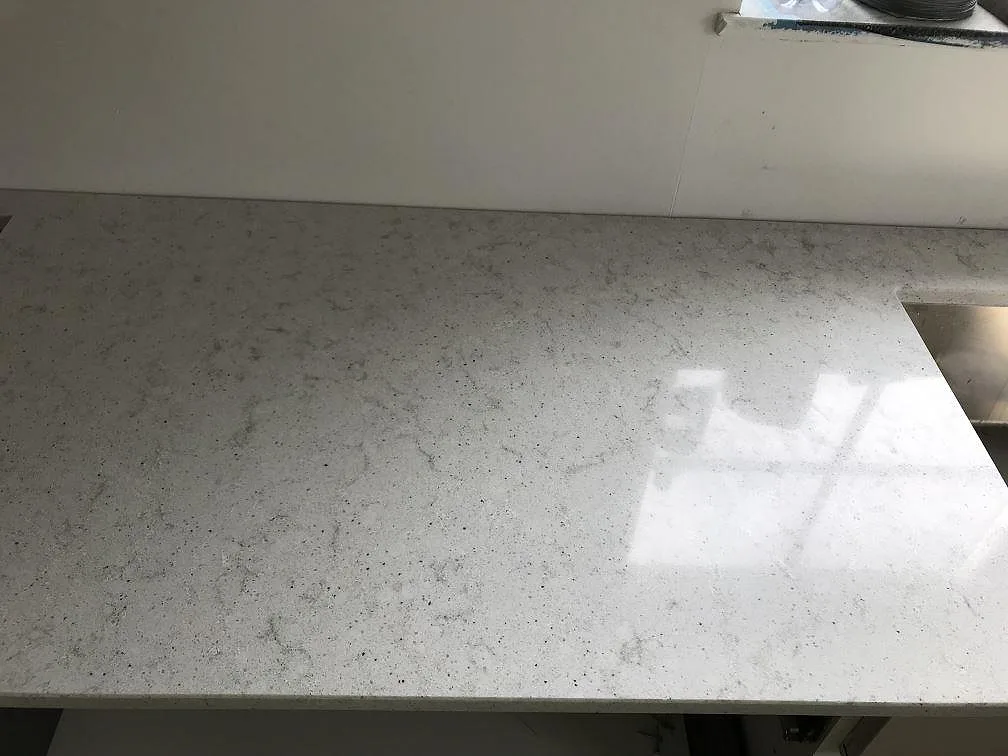 Køkkenbordplade i Quarella Bianco Savoia, Östra Grevie – billede 2