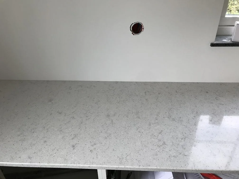 Køkkenbordplade i Quarella Bianco Savoia, Östra Grevie – billede 3