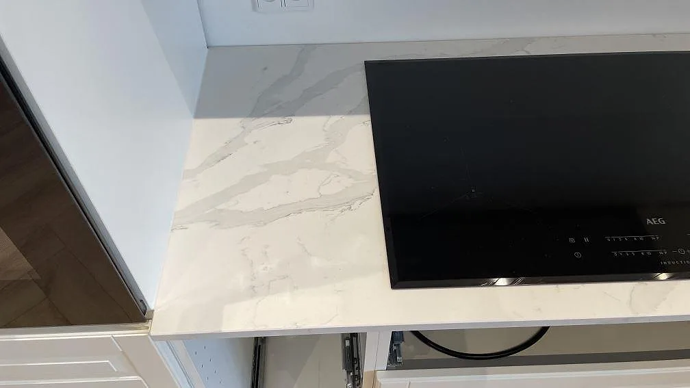 Køkkenbordplade i Quarella Bianco Venere, Rødovre – billede 3