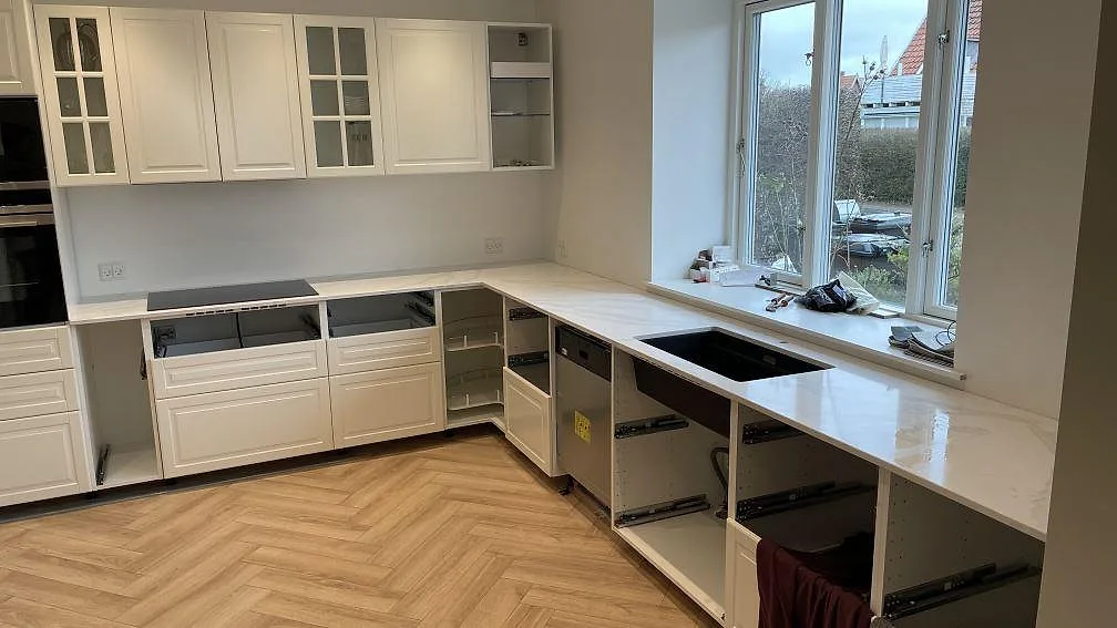 Køkkenbordplade i Quarella Bianco Venere, Rødovre – billede 2