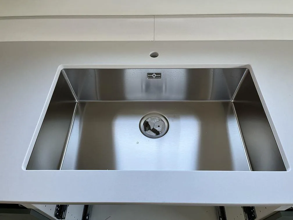 Køkkenbordplade i Quarella Blanco Sal, Billdal – billede 2