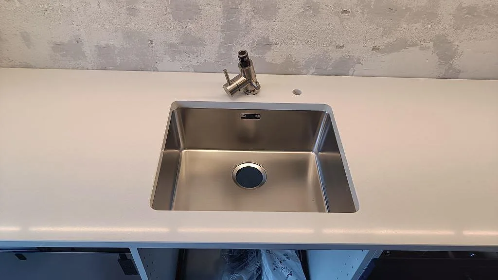 Køkkenbordplade i Quarella Blanco Sal, Lund – billede 3