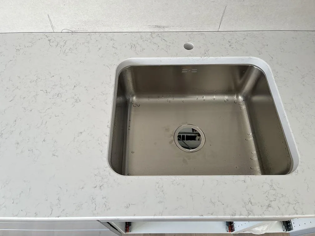 Køkkenbordplade i Quarella Navona, Lerberget – billede 4