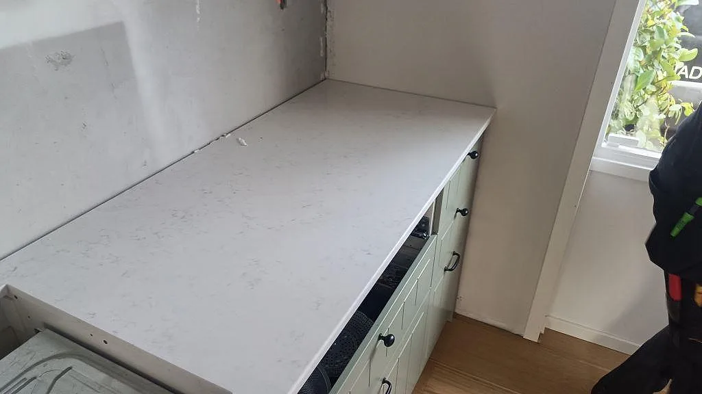 Køkkenbordplade i Quarella Navona, Lund – billede 3