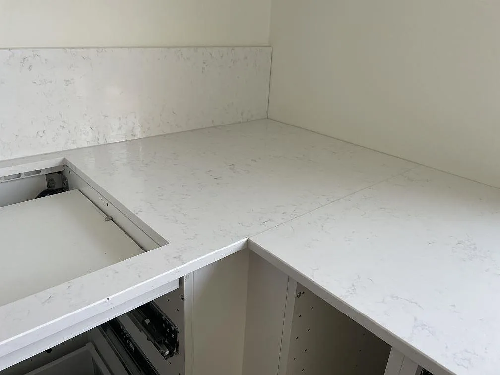 Køkkenbordplade i Quarella Navona, Malmö – billede 2