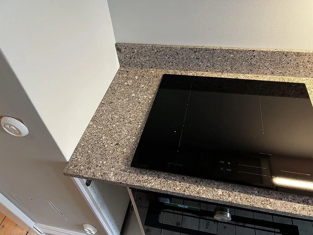 Køkkenbordplade i Silestone Alpina White, Göteborg – billede 8