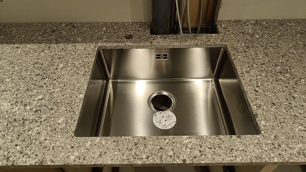 Køkkenbordplade i Silestone Alpina White, København S – billede 3