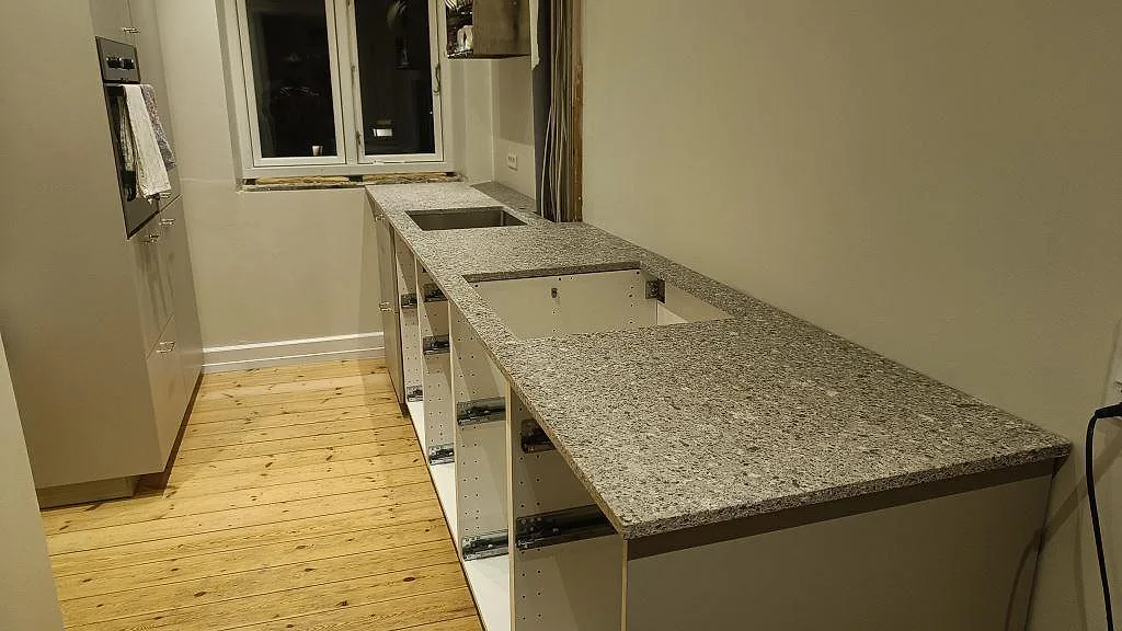 Gennemført projekt: Køkkenbordplade i Silestone Alpina White, København S.