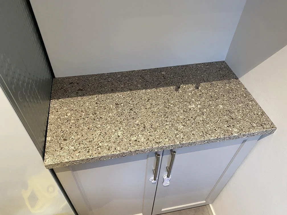 Køkkenbordplade i Silestone Alpina White, Malmö – billede 8