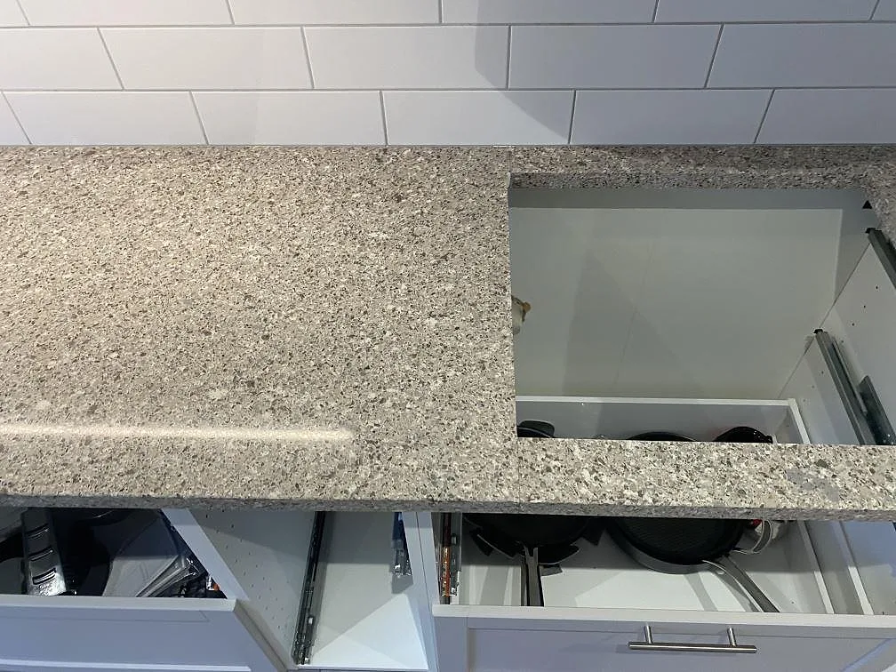 Køkkenbordplade i Silestone Alpina White, Malmö – billede 5
