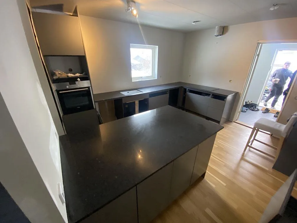 Køkkenbordplade i Silestone Arden Blue, Nättraby