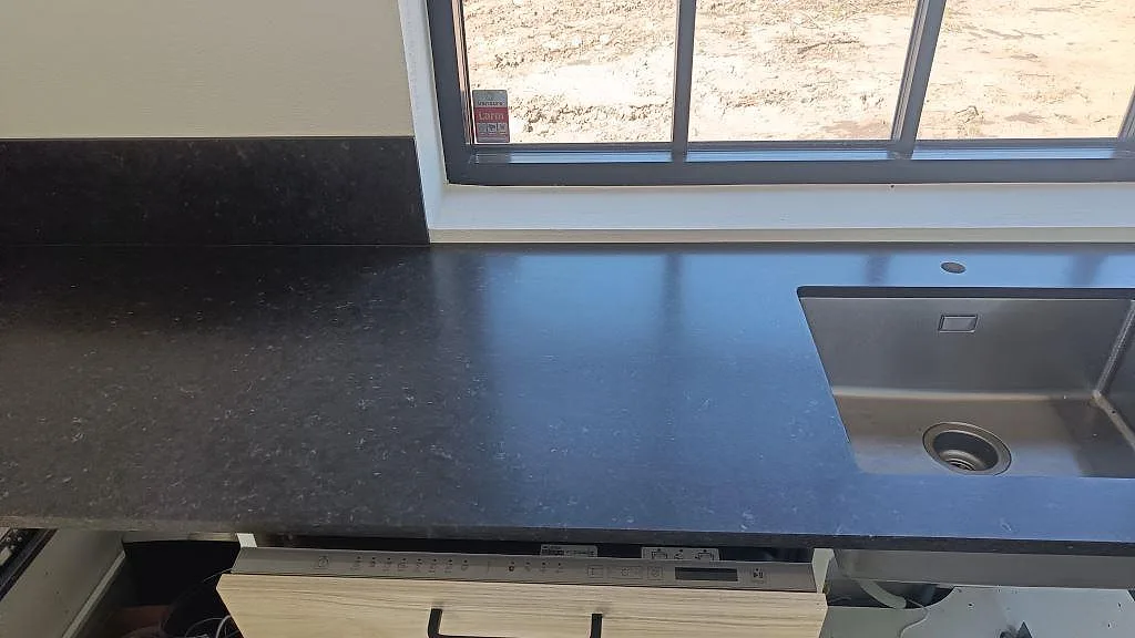 Køkkenbordplade i Silestone Arden Blue, Smedstorp – billede 5