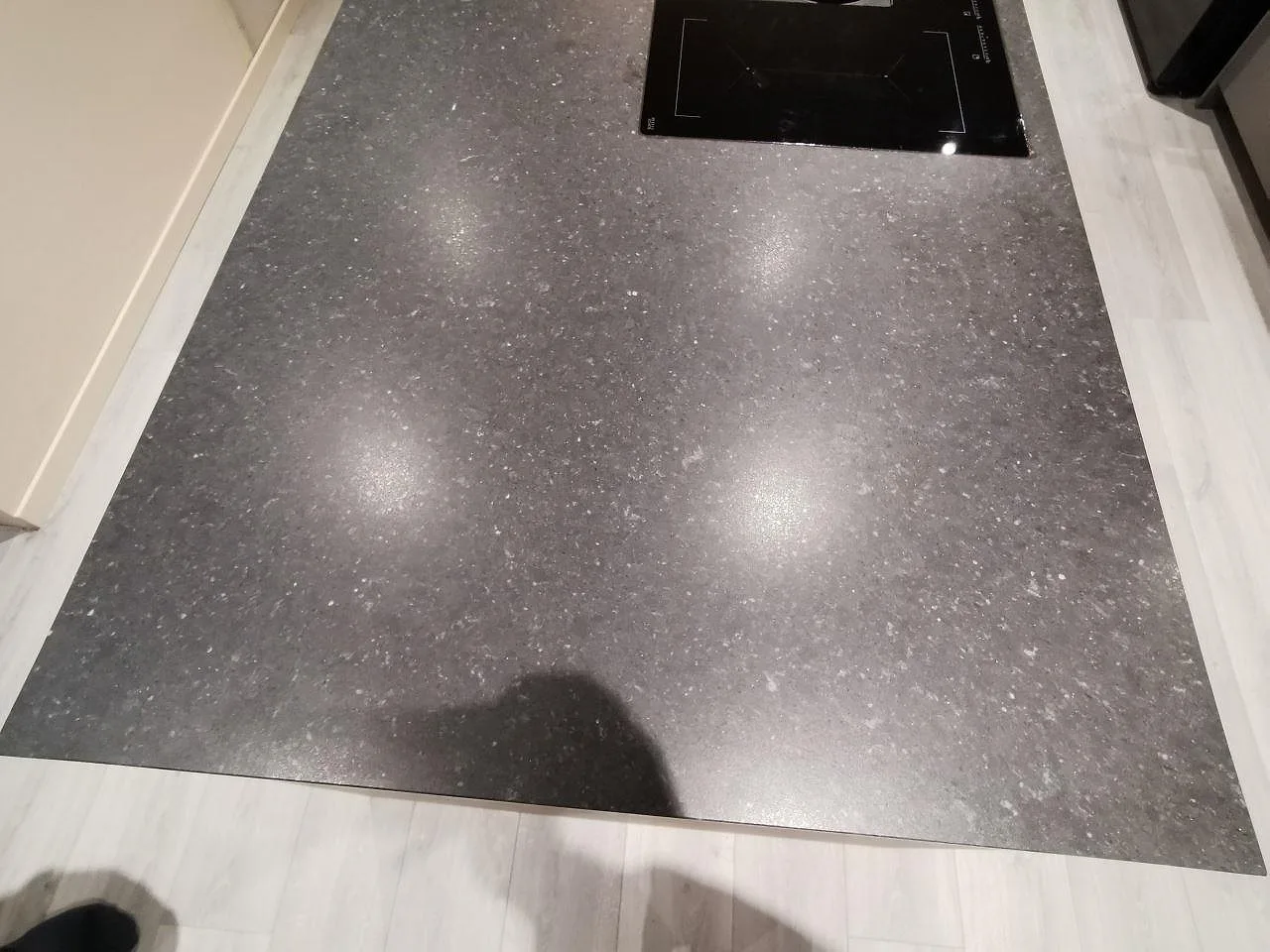 Køkkenbordplade i Silestone Arden Blue, Varberg – billede 2