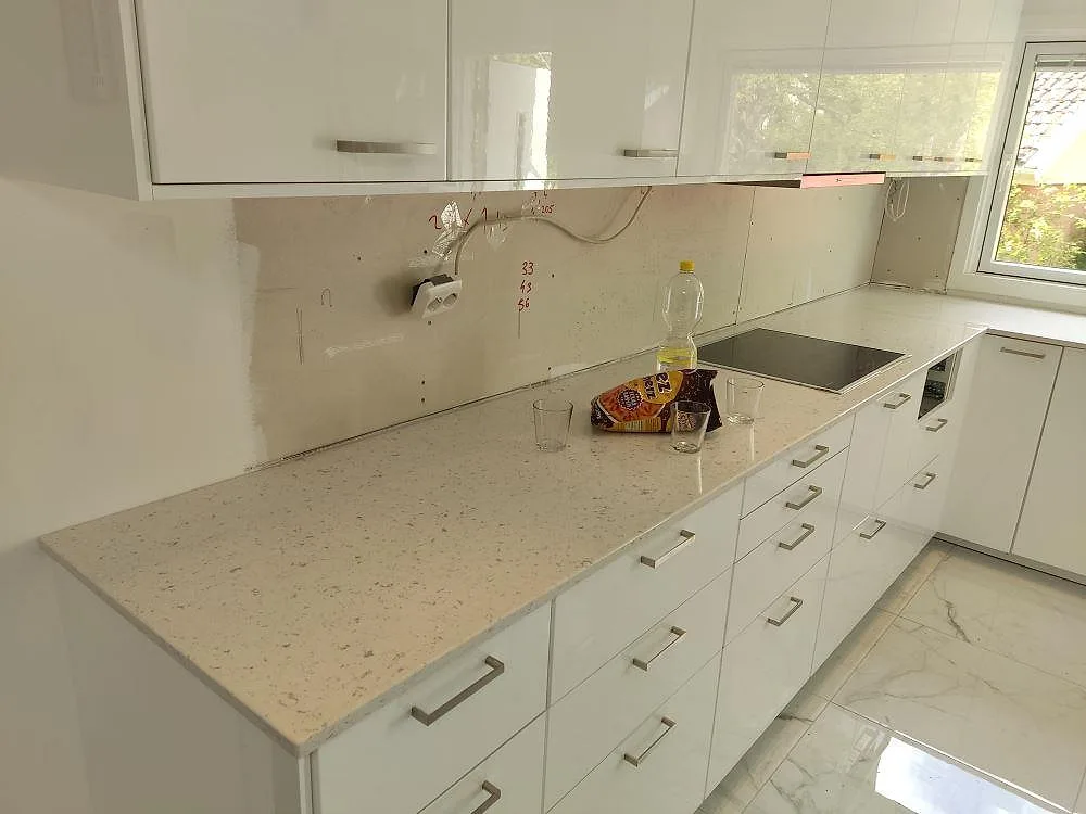 Køkkenbordplade i Silestone Bianco River, Höllviken – billede 2