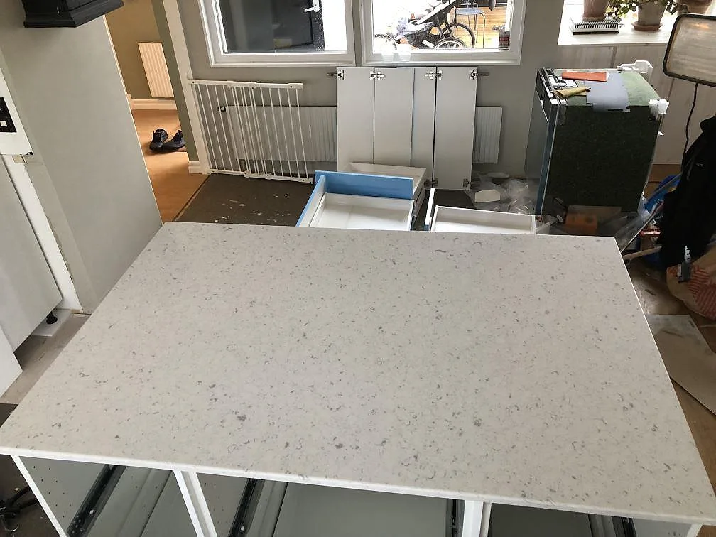 Køkkenbordplade i Silestone Bianco River, Partille – billede 3