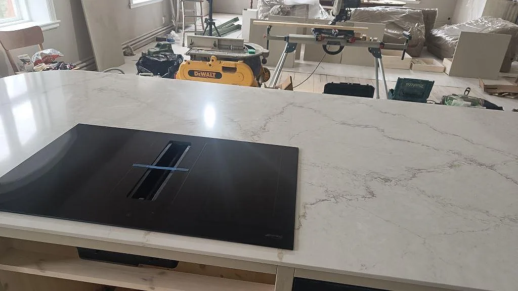 Køkkenbordplade i Silestone Blanc Elysee, Allerum – billede 5