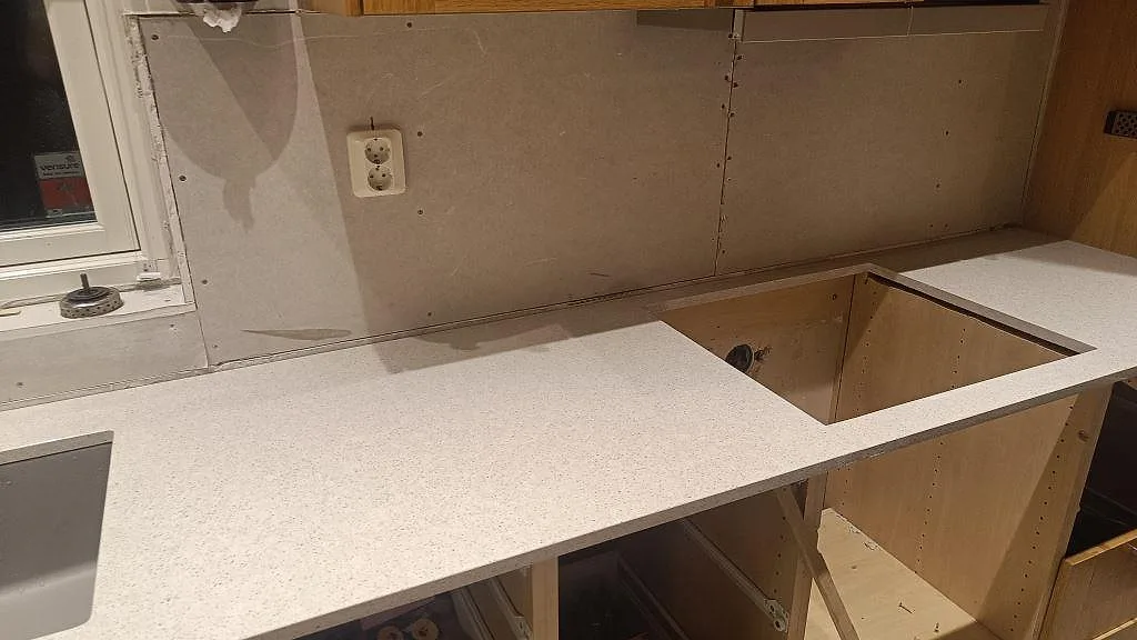 Køkkenbordplade i Silestone Blanco City, Malmö – billede 6
