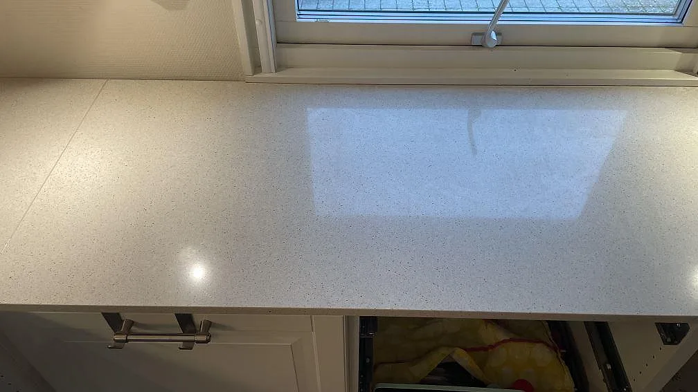 Køkkenbordplade i Silestone Blanco City, Tygelsjö – billede 6