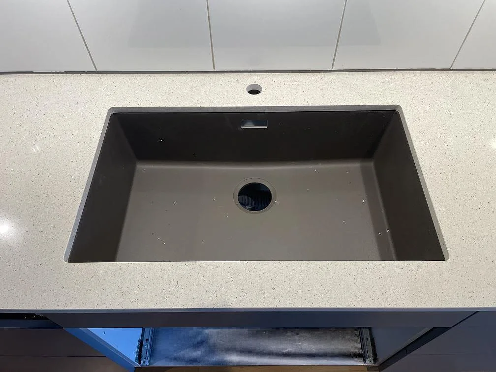 Køkkenbordplade i Silestone Blanco City, Uppsala – billede 3