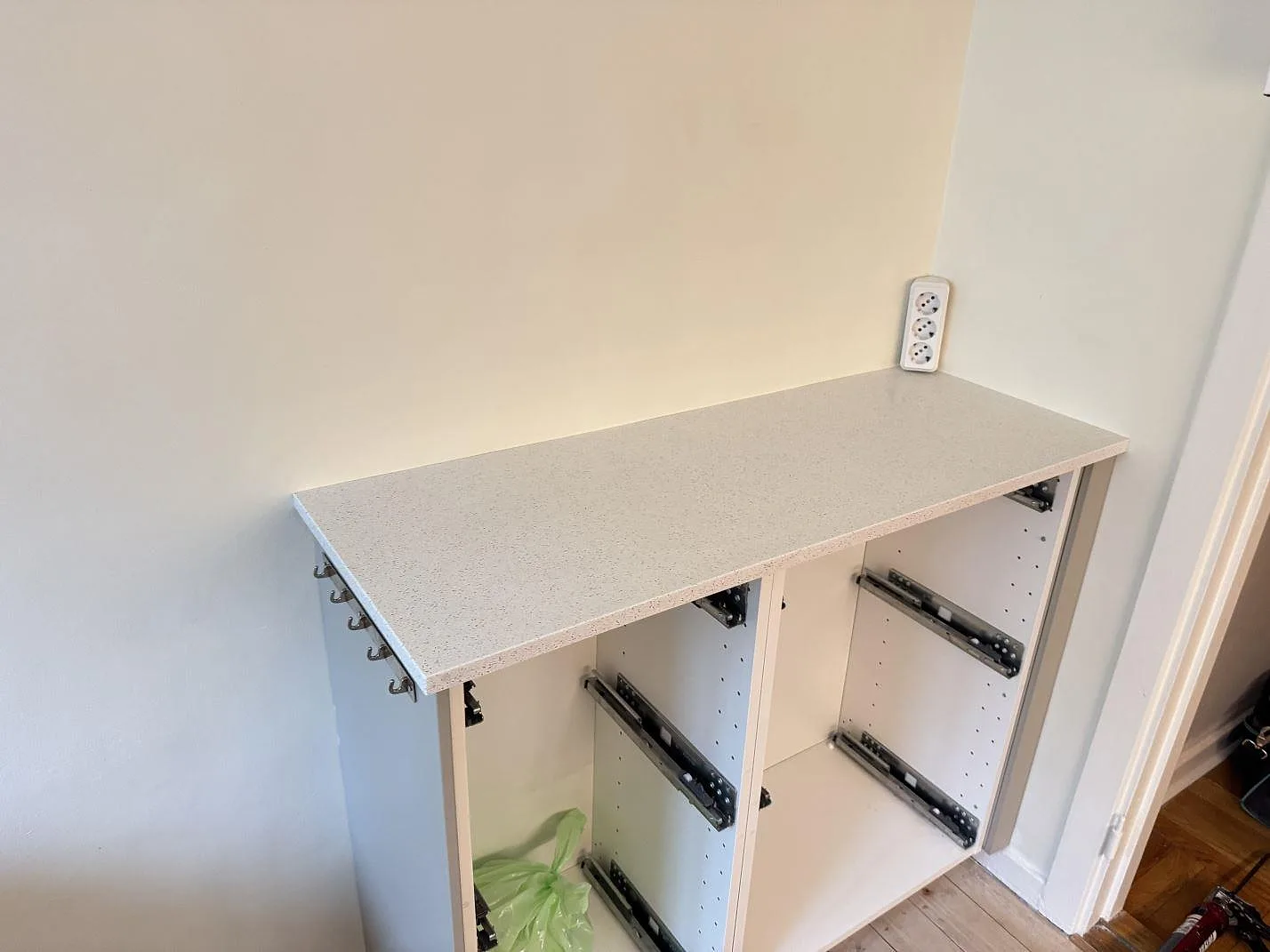 Køkkenbordplade i Silestone Blanco Maple 14, Malmö – billede 5