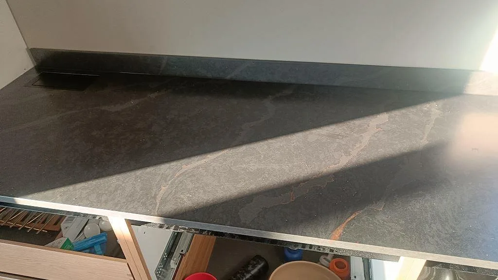 Køkkenbordplade i Silestone Bohemian Flame, Kävlinge – billede 7