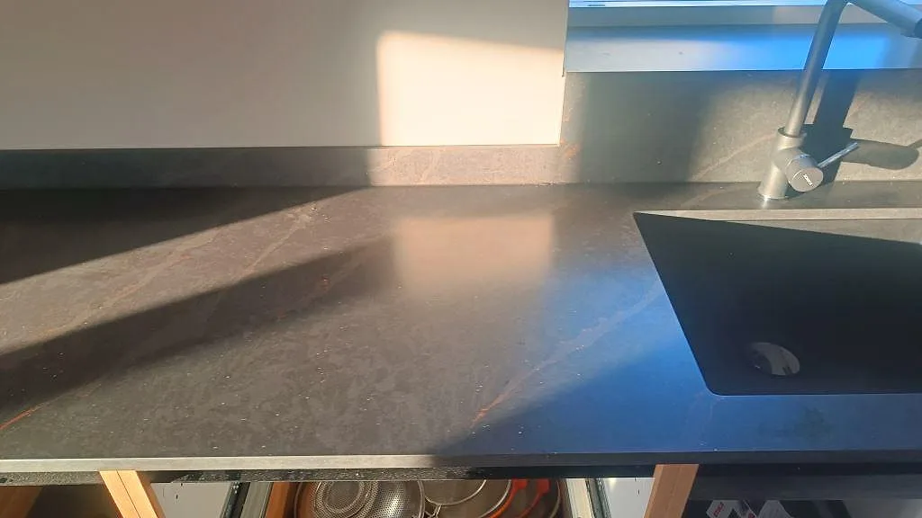 Køkkenbordplade i Silestone Bohemian Flame, Kävlinge – billede 4