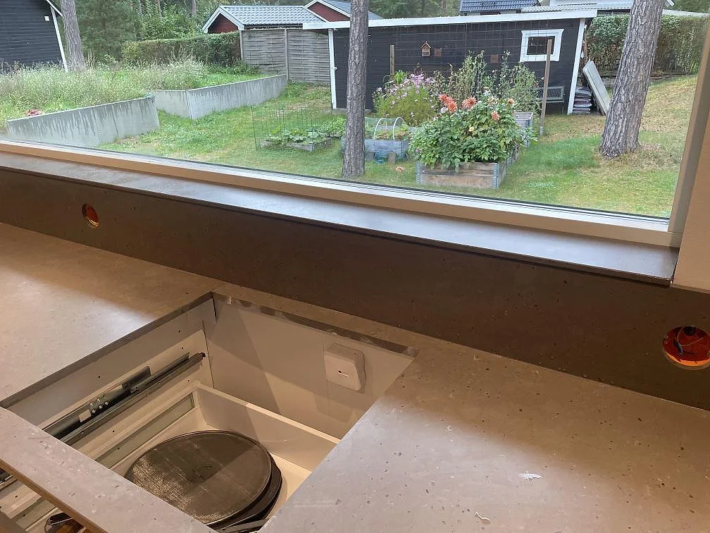 Køkkenbordplade i Silestone Brass Relish, Åhus – billede 5