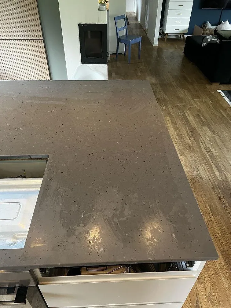 Køkkenbordplade i Silestone Brass Relish, Ängelholm – billede 3