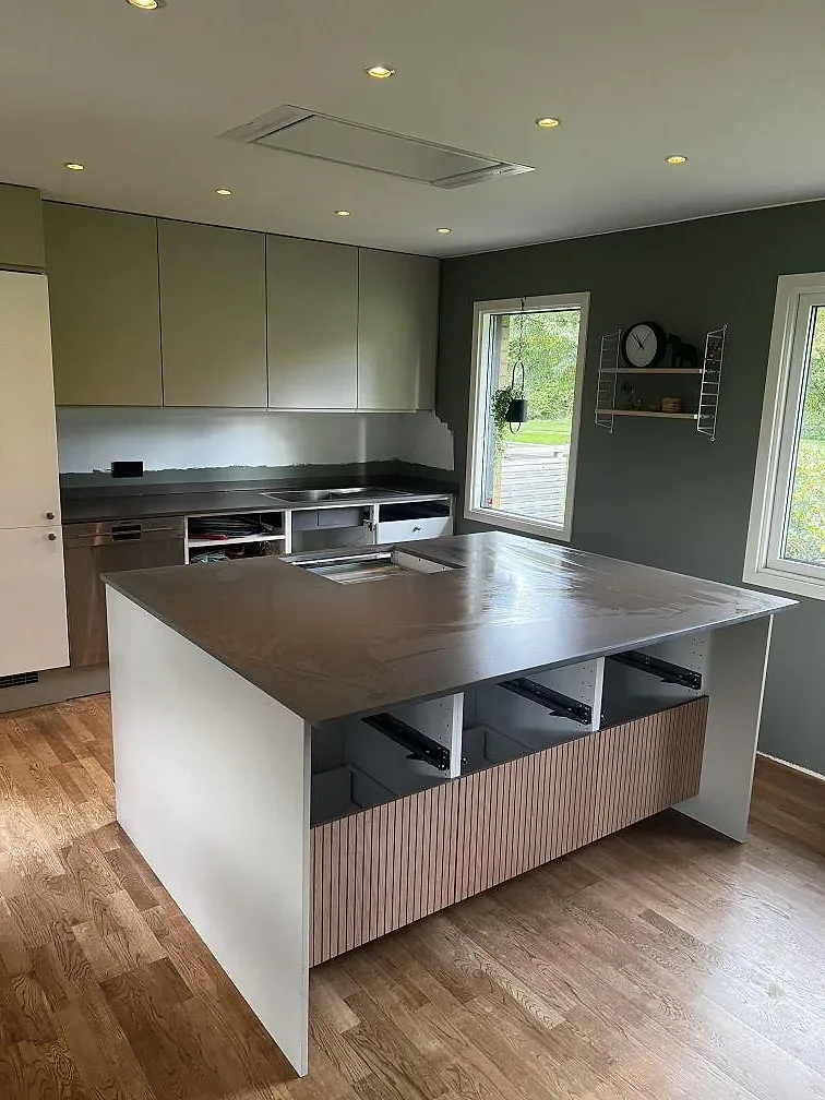 Køkkenbordplade i Silestone Brass Relish, Ängelholm