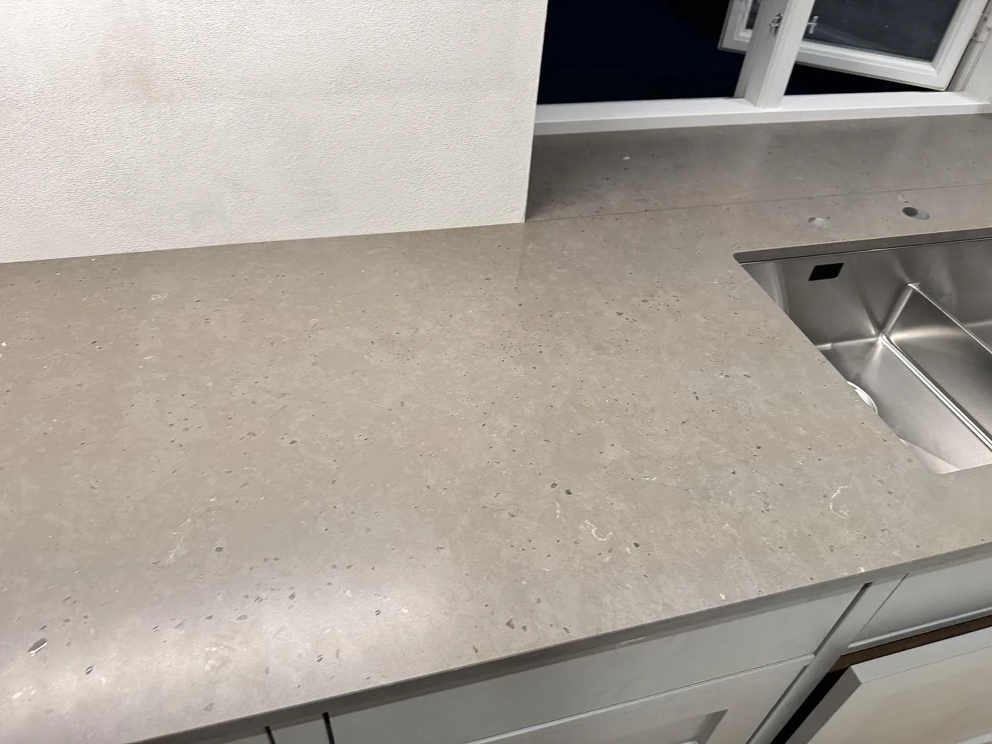 Køkkenbordplade i Silestone Brass relish, Barsebäck – billede 2