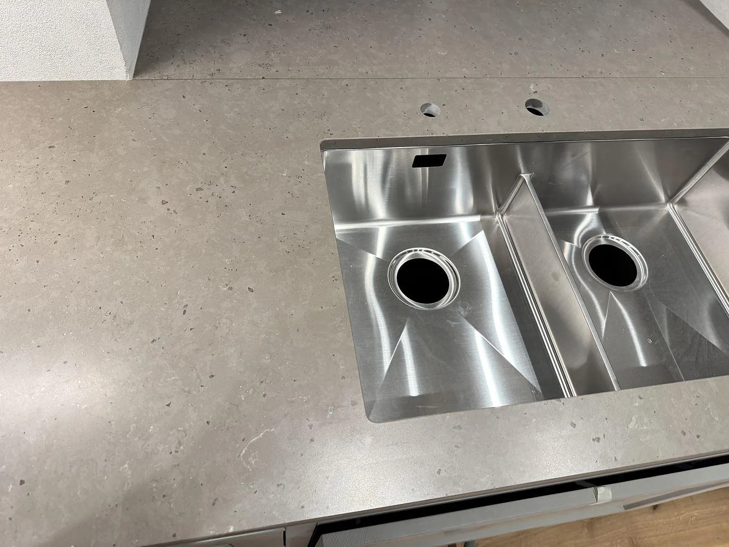 Køkkenbordplade i Silestone Brass relish, Barsebäck – billede 4