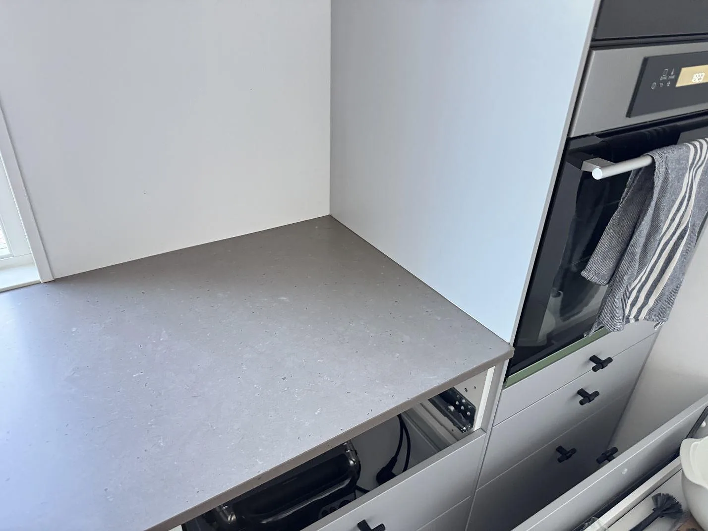 Køkkenbordplade i Silestone Brass relish, Bunkeflostrand – billede 6