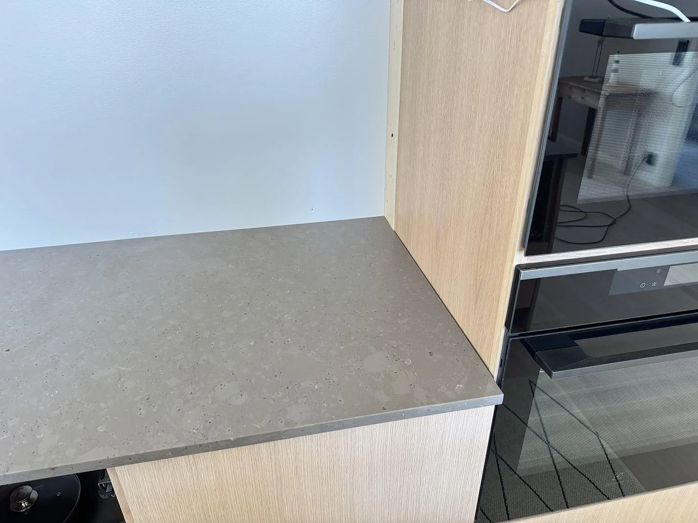 Køkkenbordplade i Silestone Brass relish, Glommen – billede 8