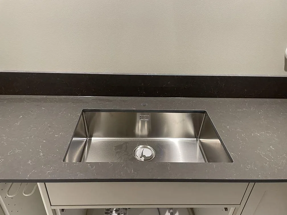 Køkkenbordplade i Silestone Calypso, Heberg – billede 5