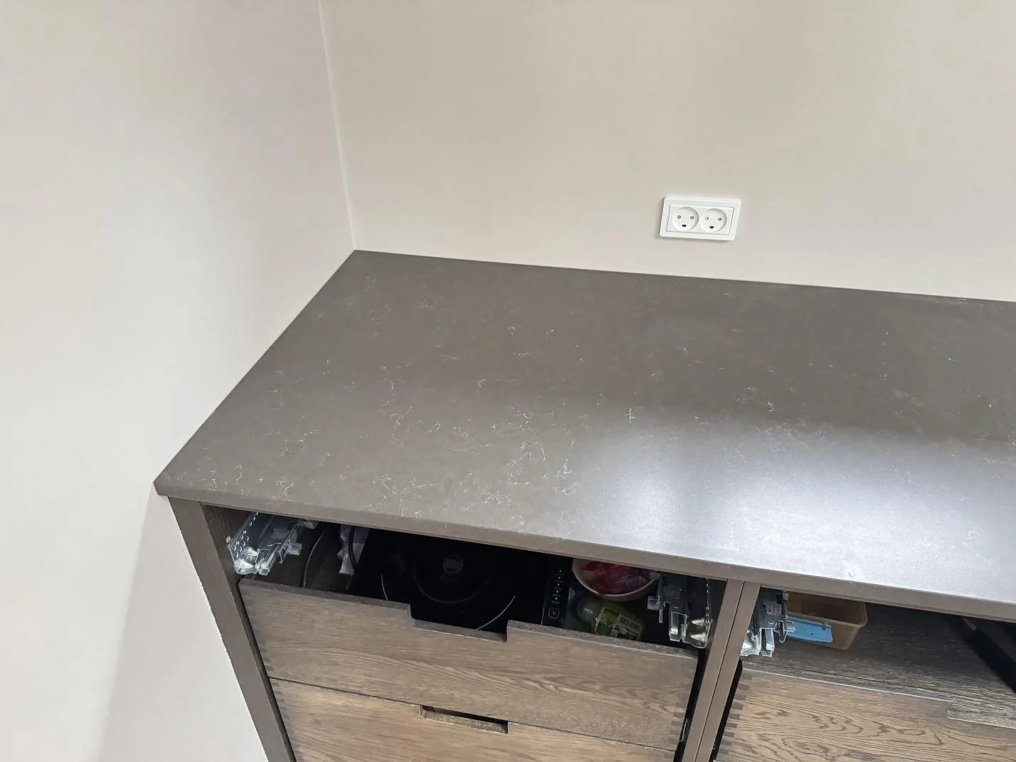 Køkkenbordplade i Silestone Calypso, Virum – billede 6