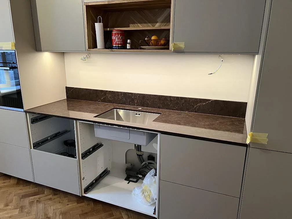 Køkkenbordplade i Silestone Chateau Brown, Stockholm – billede 2