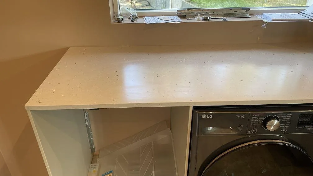 Bordplade i Silestone Concrete Pulse, Åhus – billede 7