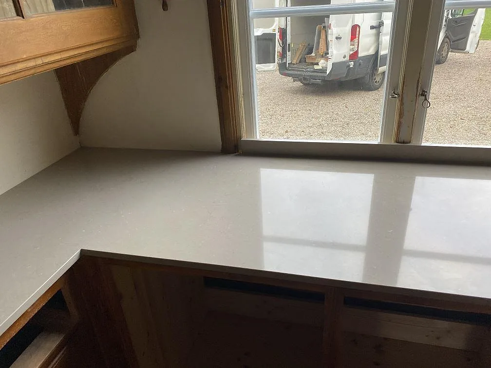 Køkkenbordplade i Silestone Coral Clay, Alingsås – billede 2